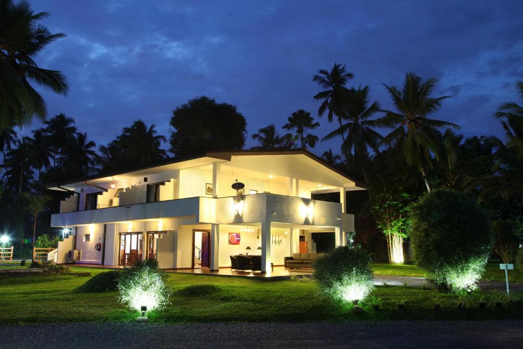 Zahrada ubytování Oreeka - Katunayake Airport Transit Hotels