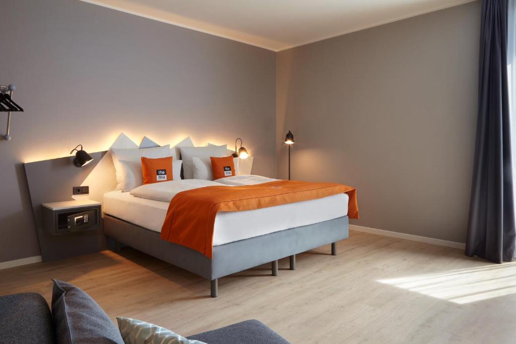 Holiday Inn - the niu, Hub Dusseldorf Messe by IHG - Resim 34