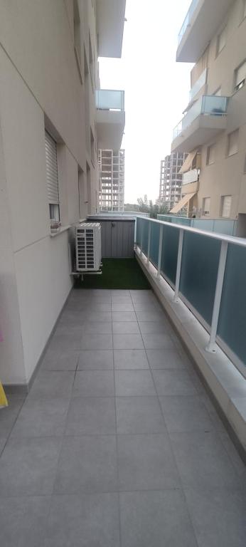 Balkón nebo terasa v ubytování Apartamento Nuevo playa de Piles Complejo Blaumar