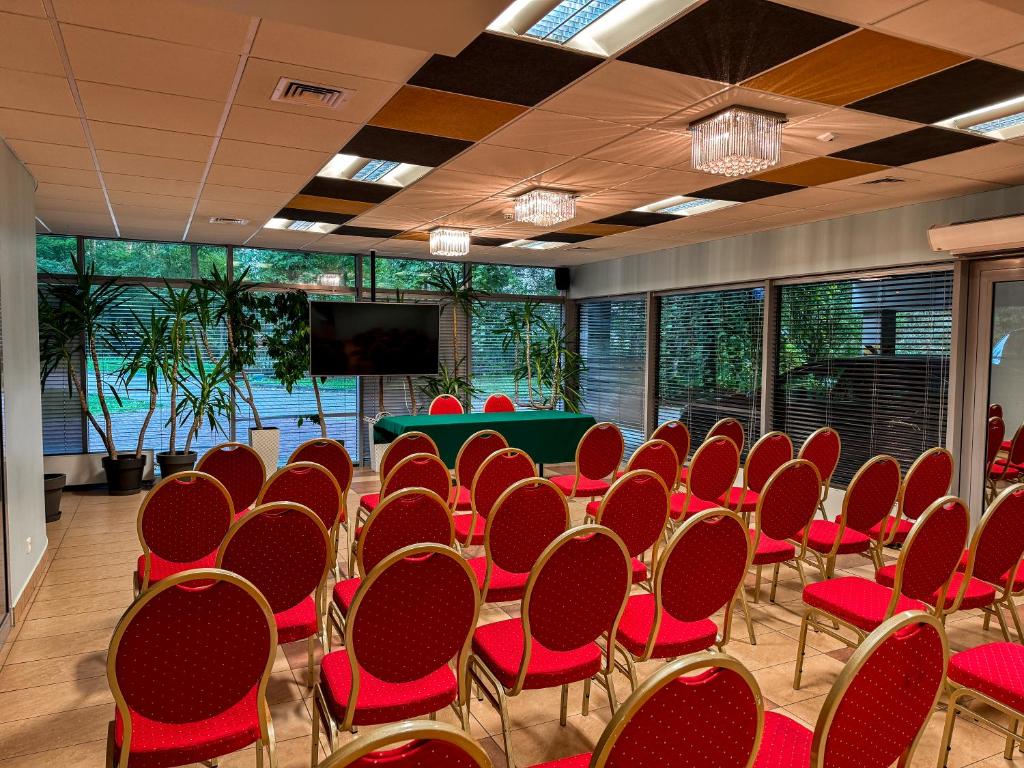 Zaplecze biznesowe lub konferencyjne w obiekcie Hotel Echo