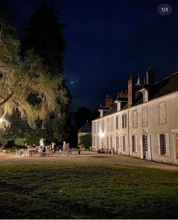 Fotografie z fotogalerie ubytování Domaine Les Bruyères v destinaci Autry-le-Châtel