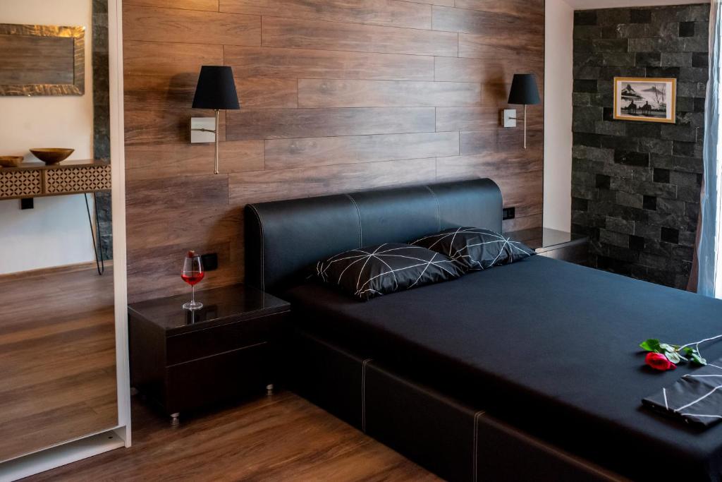 Postel nebo postele na pokoji v ubytování Enika Hotel