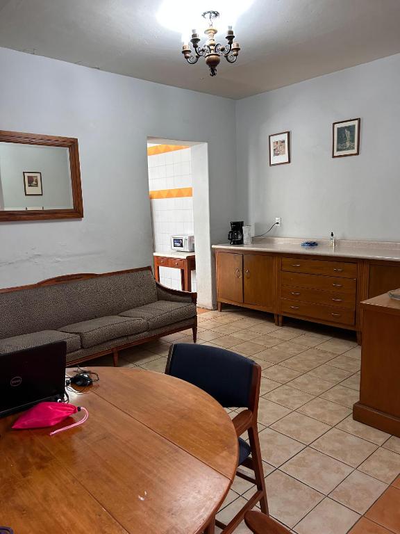 Posezení v ubytování Suites Chingón