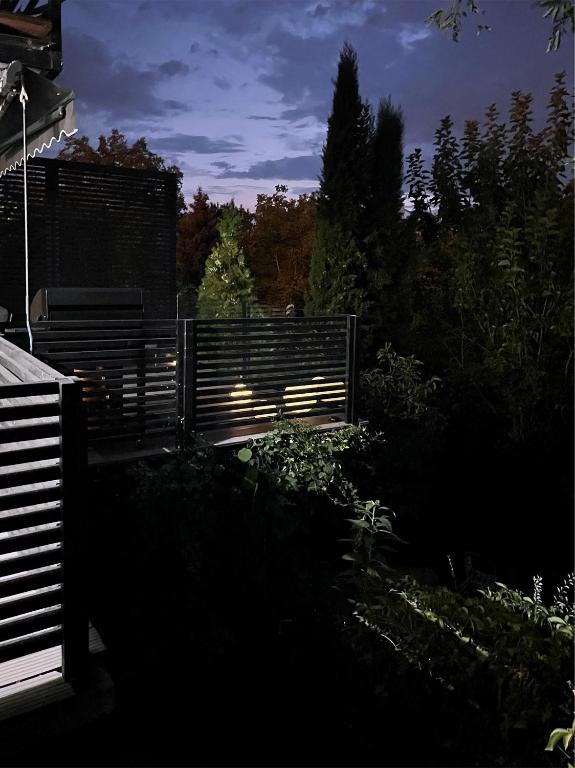 Zahrada ubytování PERGOLA HOUSE IN A GREEN OASIS WITH FANTASTIC VIEW