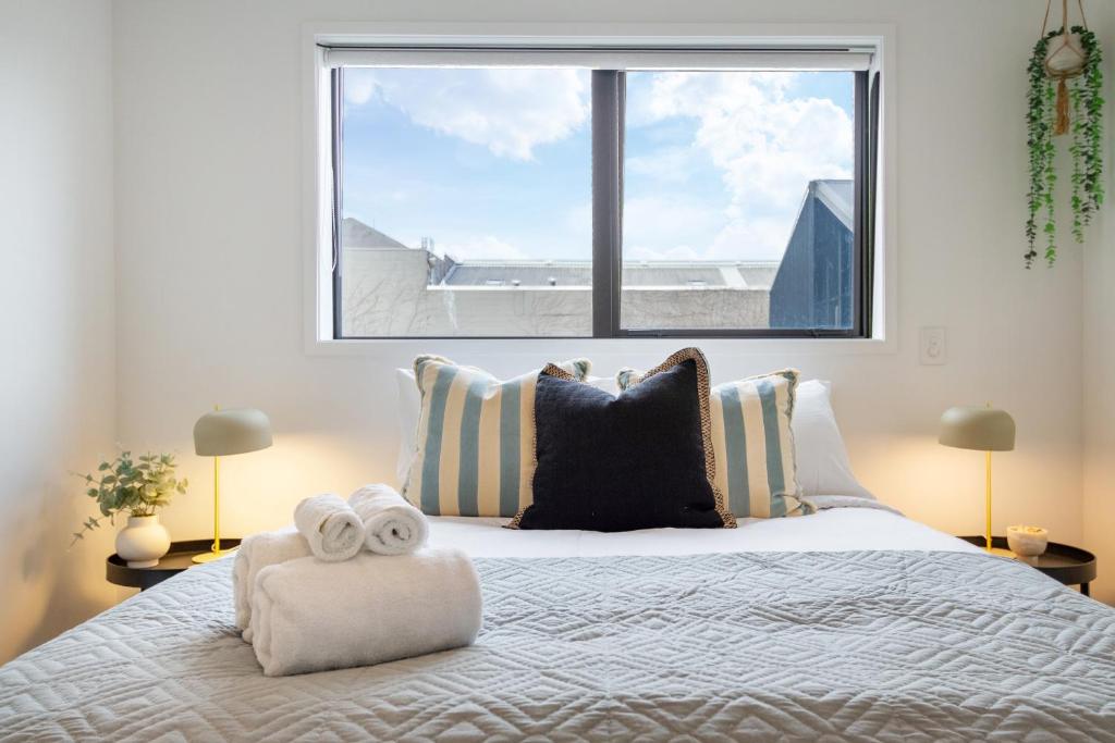Stylish Central City townhouse Next to Little High - Resim 27