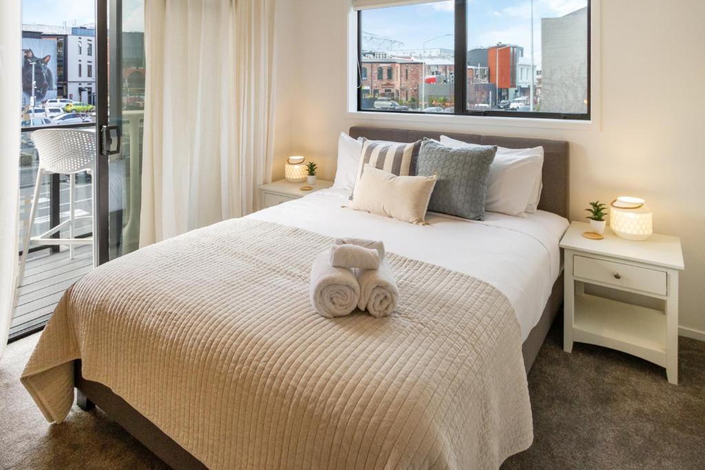 Stylish Central City townhouse Next to Little High - Resim 2