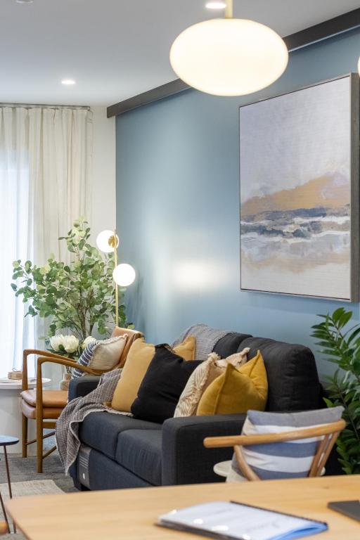 Stylish Central City townhouse Next to Little High - Resim 10