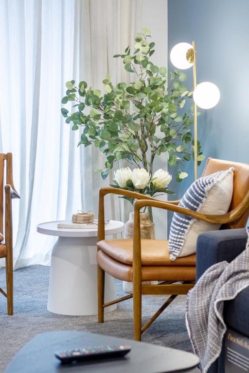 Stylish Central City townhouse Next to Little High - Resim 12