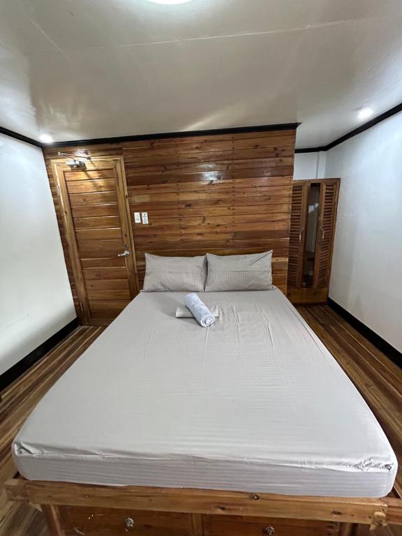 Postel nebo postele na pokoji v ubytování Islanders Hostel Port Barton