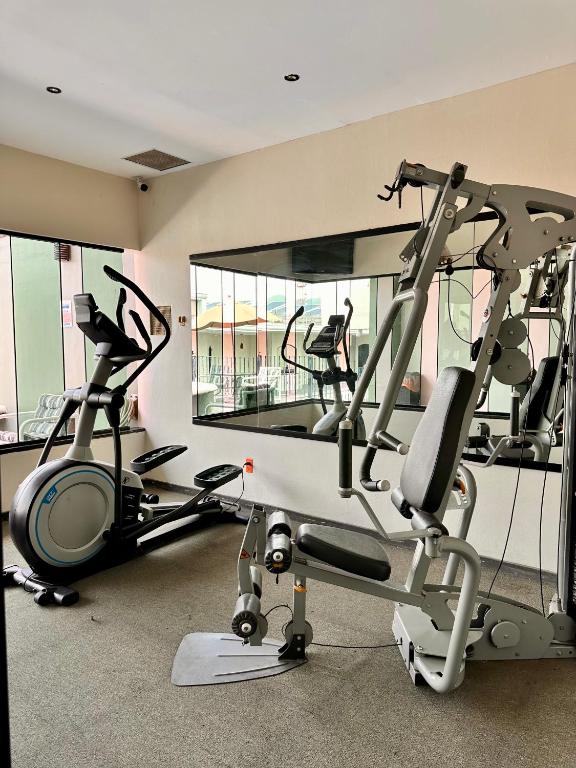 Fitness centrum a/nebo fitness zařízení v ubytování Hotel Centro Apatzingán