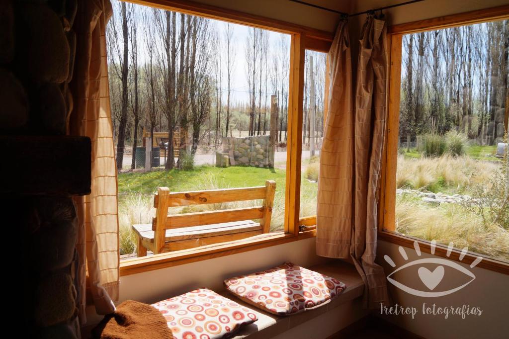 Aed väljaspool majutusasutust Cabañas Monte Coiron