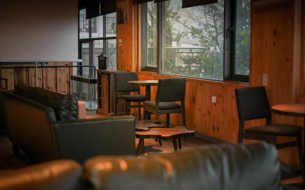 Posezení v ubytování Villa Hotel Rung Thong Da Lat