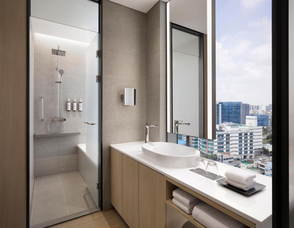 AC Hotel by Marriott Seoul Geumjeong - King Studio Suite With Sofa Bed And City View