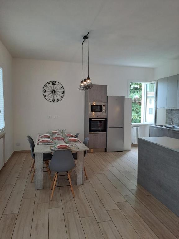 Η κουζίνα ή μικρή κουζίνα στο La casa dei butei