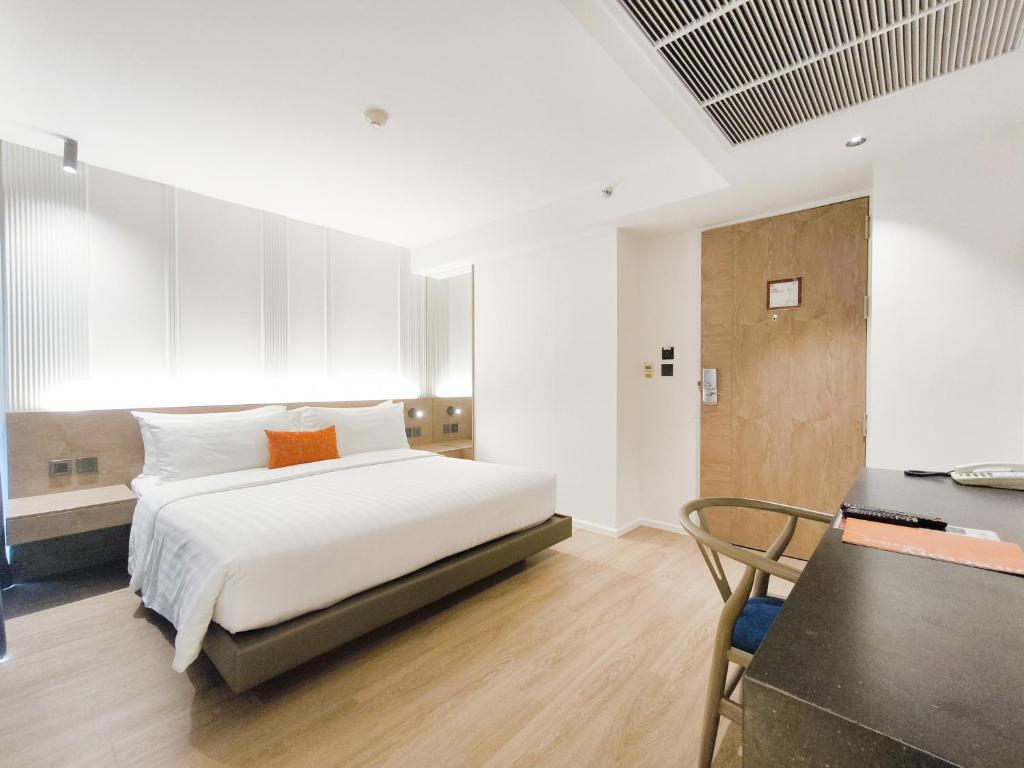 Citrus Sukhumvit 13 Nana Bangkok by Compass Hospitality - Newly Renovated - Resim 16