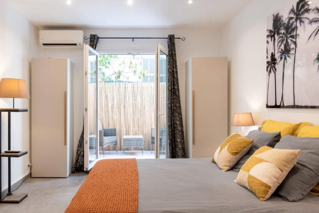 Photo de la galerie de l'établissement Charmant studio dans le carre d Or ARN19, à Cannes