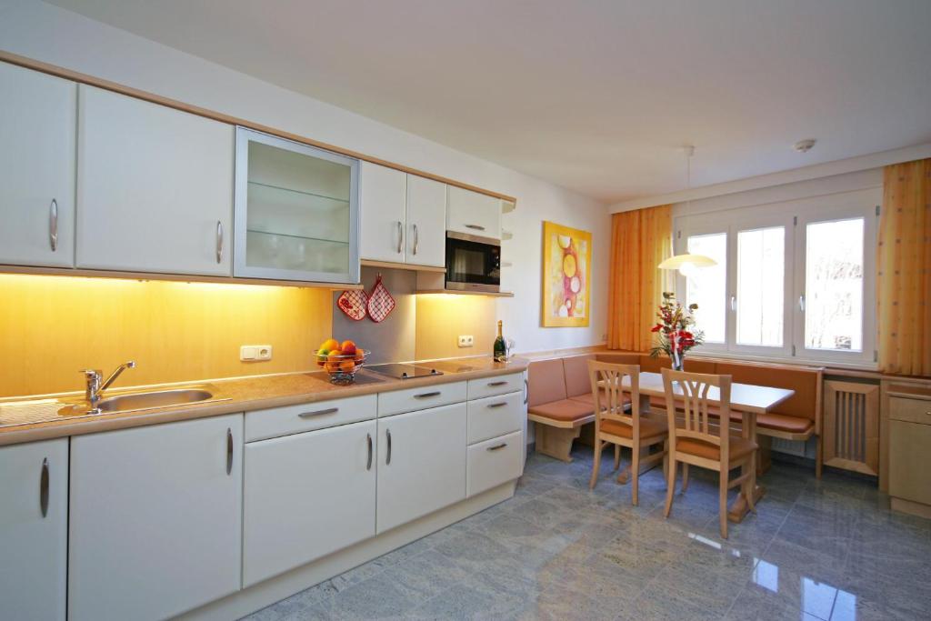 Kuchyňa alebo kuchynka v ubytovaní Fleger Appartements
