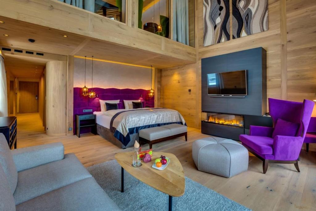 Postel nebo postele na pokoji v ubytování Cocoon - Alpine Boutique Lodge