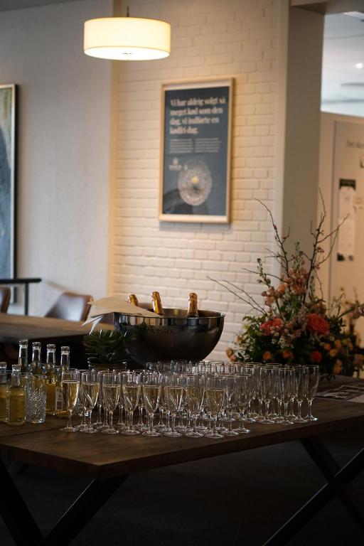 Nápoje v ubytování Frederiksdal Sinatur Hotel & Konference