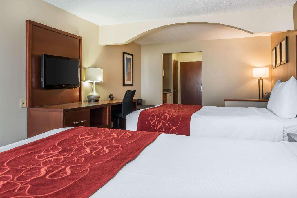 Comfort Suites Springfield I-70 - Double Bed Suite