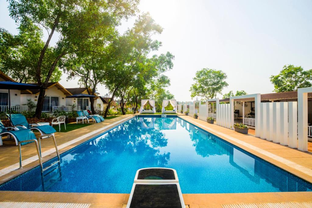 Bazén v ubytování White Wood Resort By Stone Wood Hotels nebo v jeho okolí