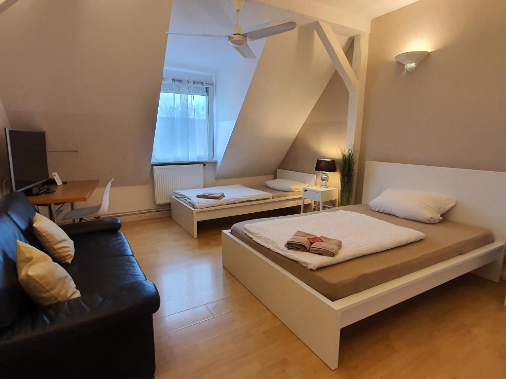 coLodging Mannheim - private rooms & kitchen - 双人间 - 带共用浴室