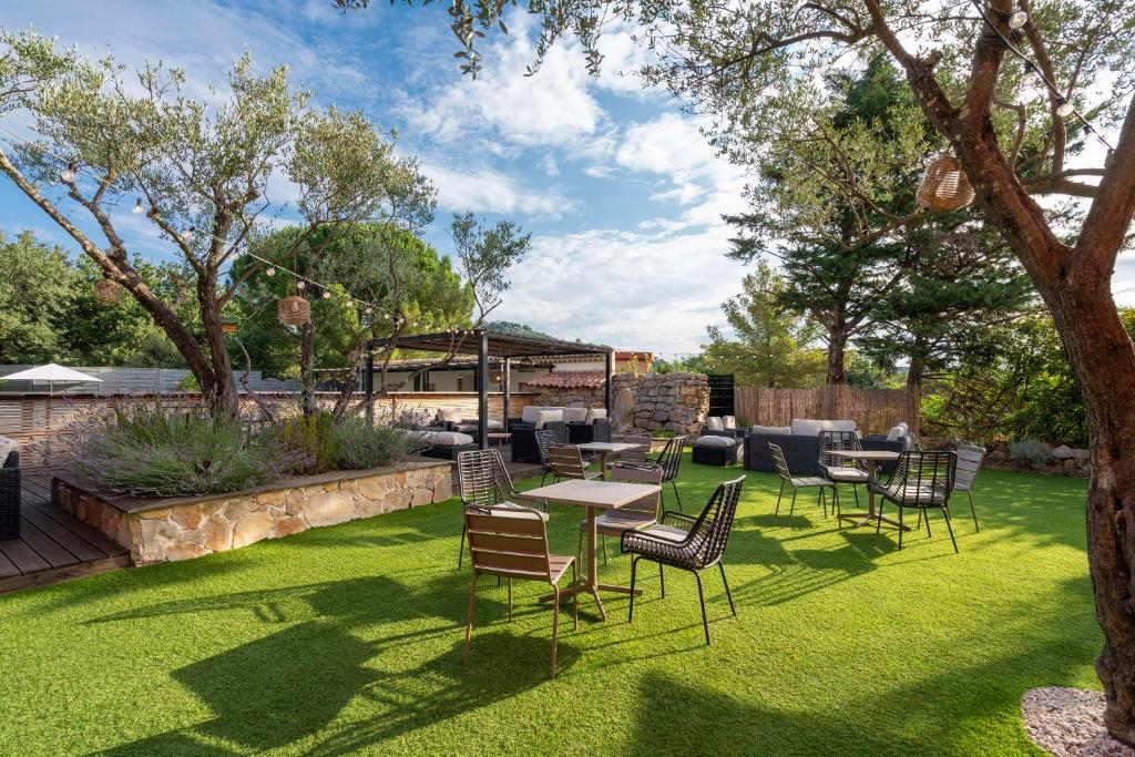Zahrada ubytování Best Western Terre de Provence