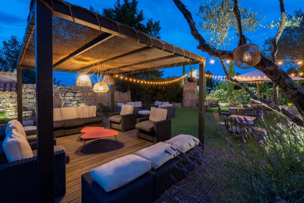 Zahrada ubytování Best Western Terre de Provence
