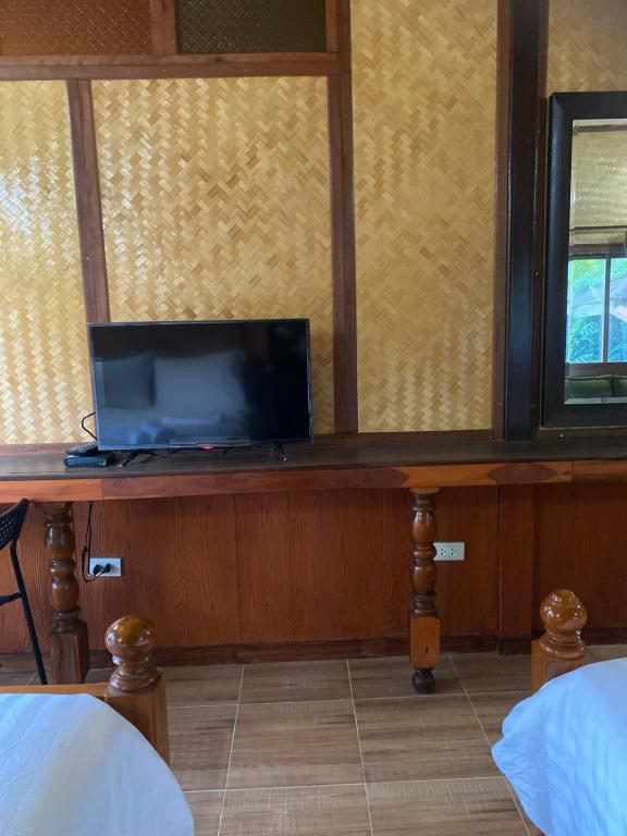 TV a/nebo společenská místnost v ubytování Denen Resort&minizoo