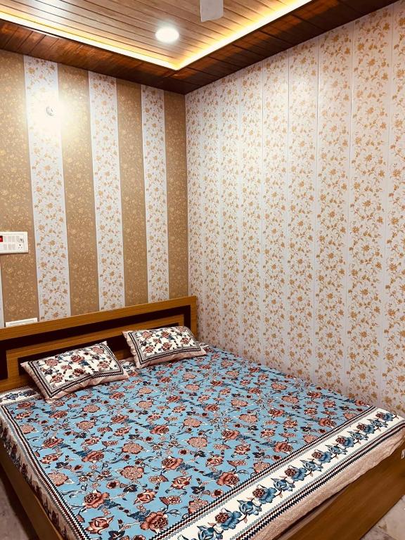 Gallery image of Raju Palace in Ayodhya