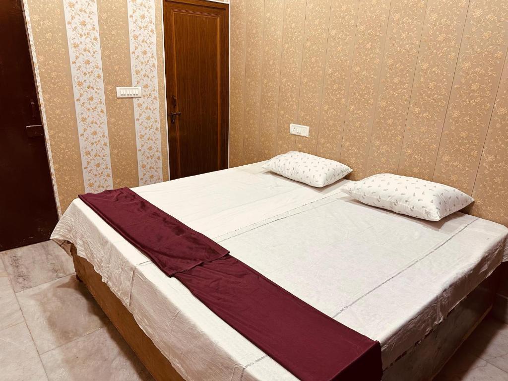 Gallery image of Raju Palace in Ayodhya