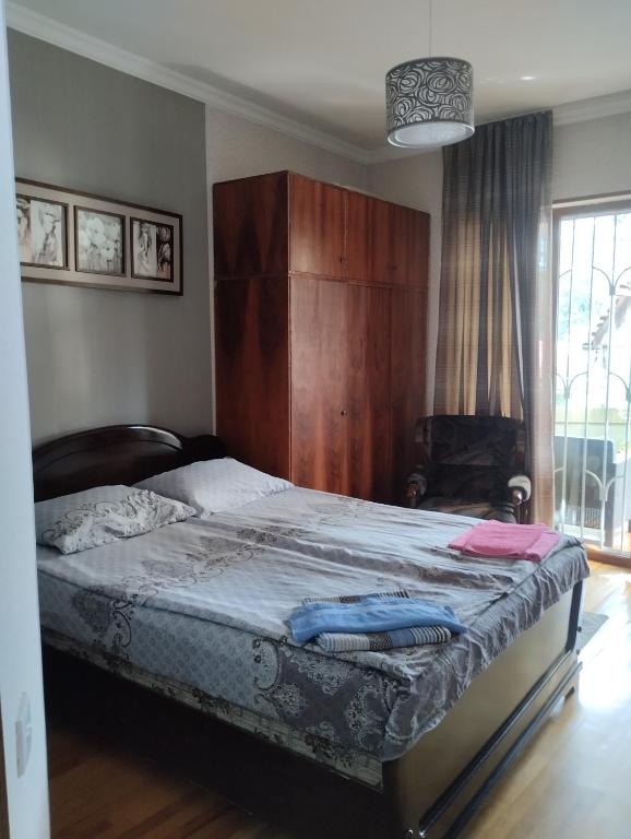 Llit o llits en una habitació de House in Borjomi