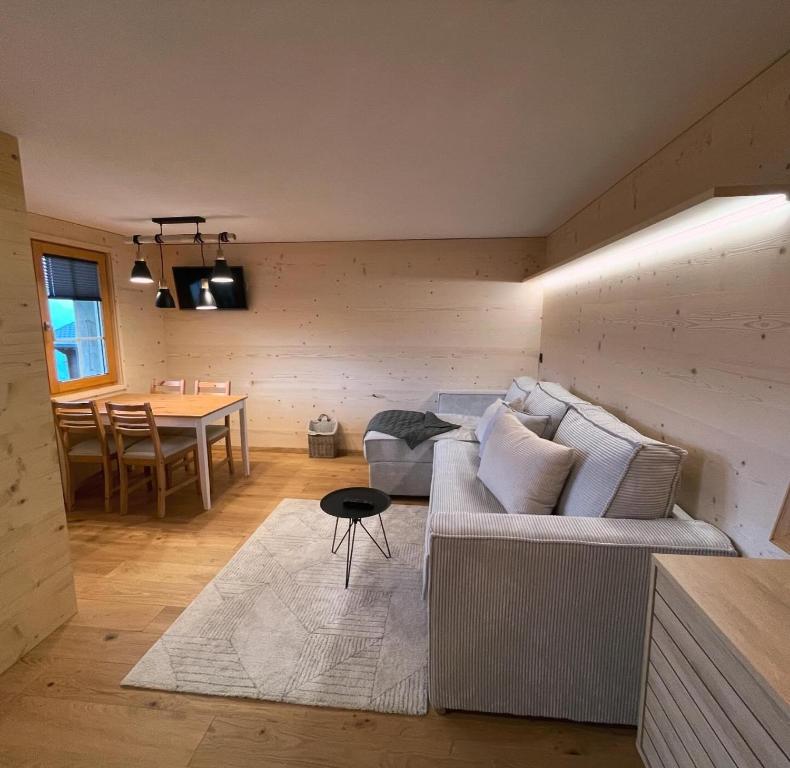 Un lugar para sentarse en Chalet La Montanara