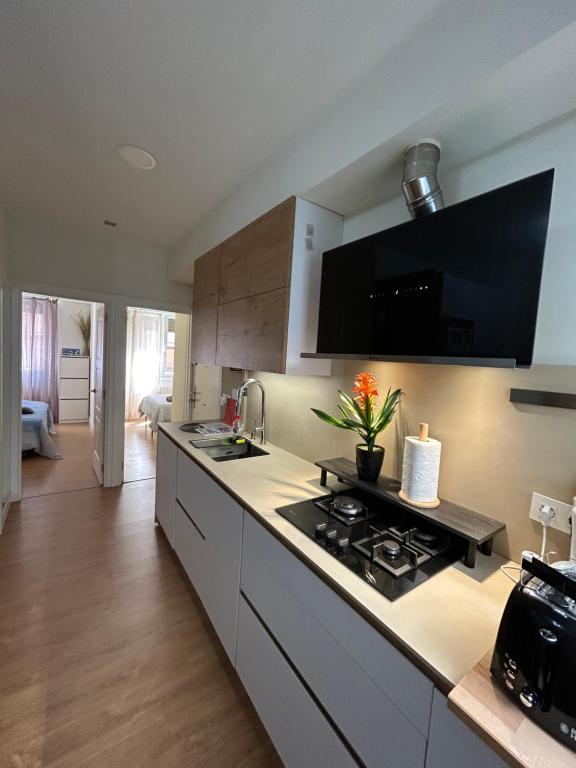 Viana Urban Apartment , Cozy 2BR Near Old Town