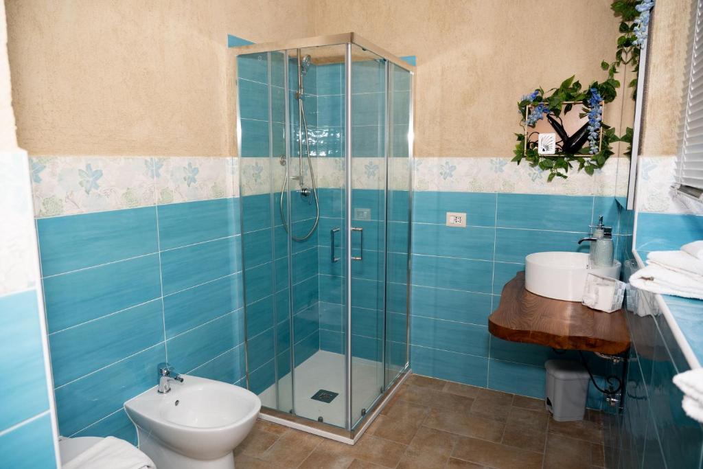 Koupelna v ubytování Agriturismo Il Raggio di sole di Orpello