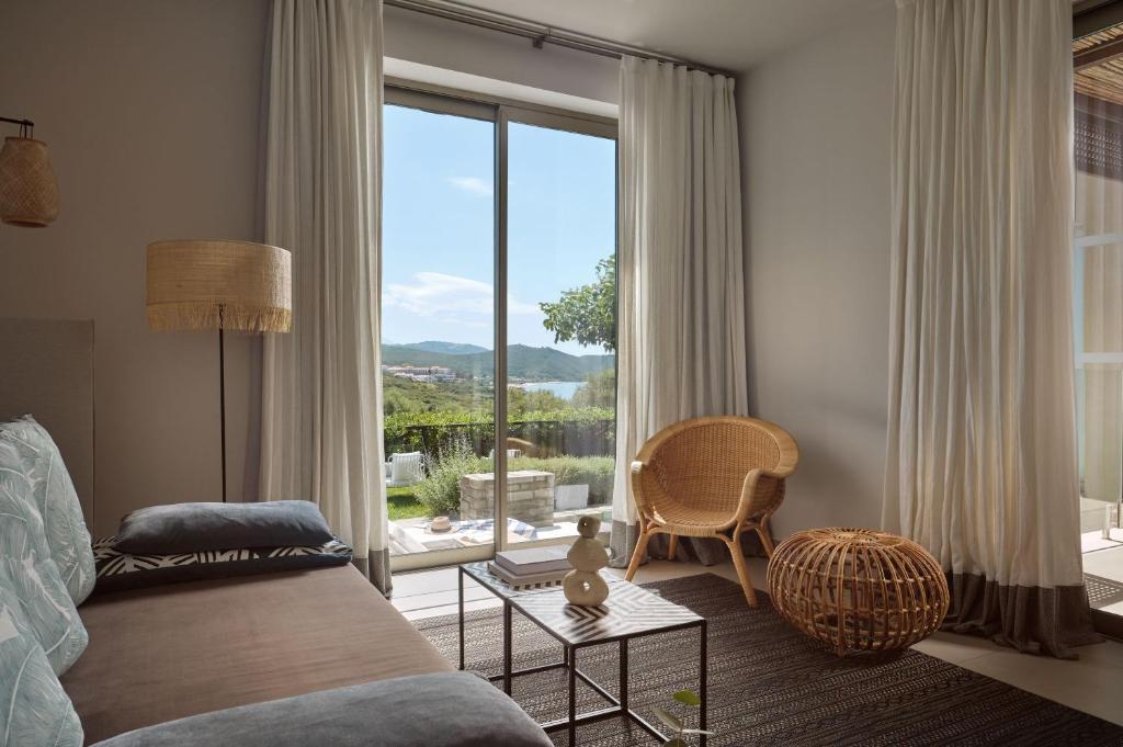 Posezení v ubytování Eagles Villas - Small Luxury Hotels of The World