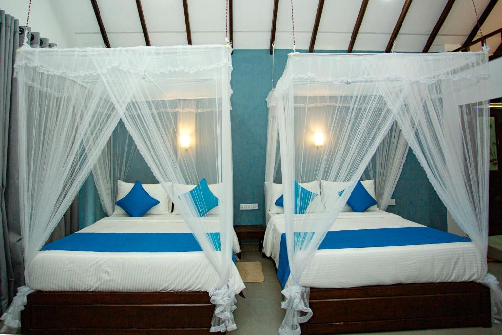 Ella Blue Heaven - 2