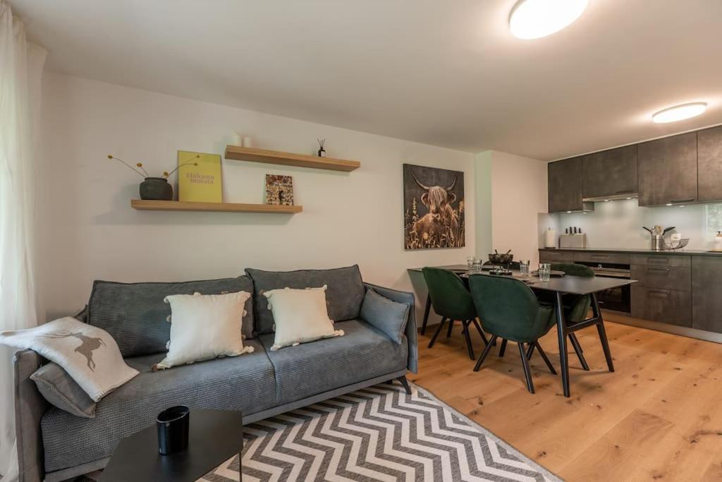 Newly renovated 2 room Apartment - Resim 7