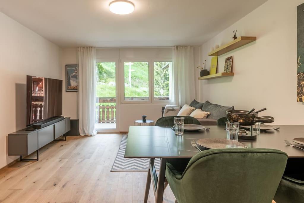 Newly renovated 2 room Apartment - Resim 3