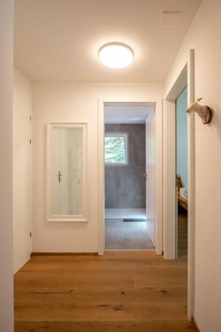 Newly renovated 2 room Apartment - Resim 13