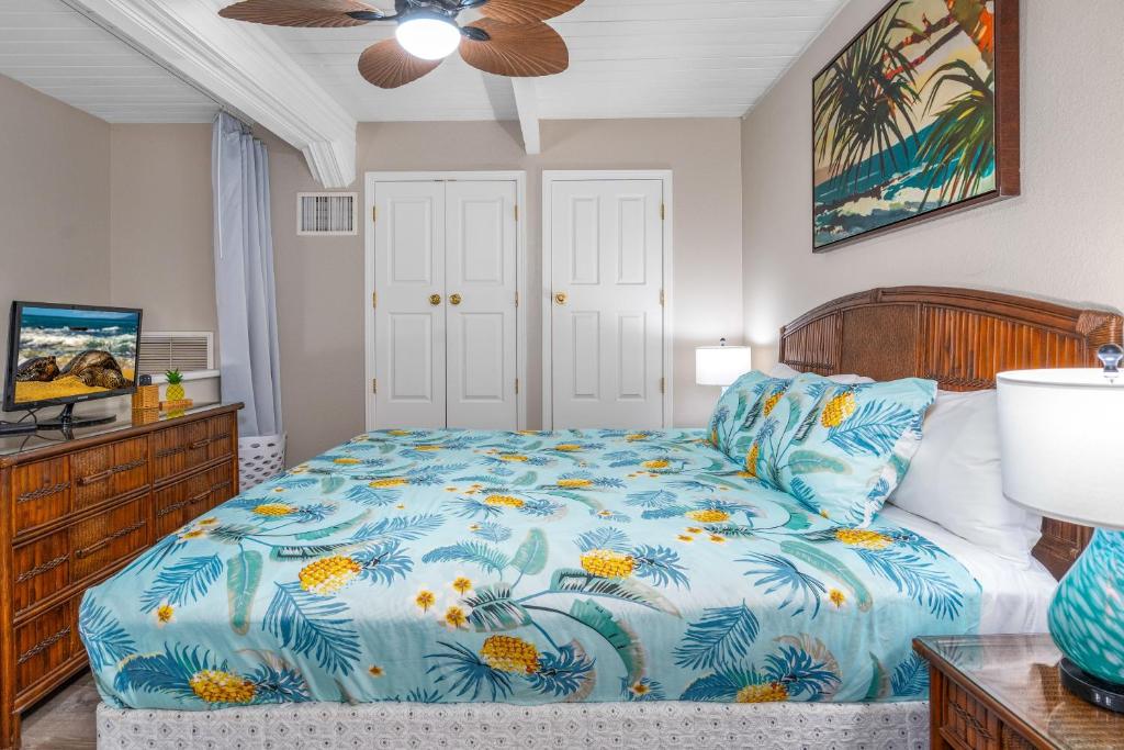 Postel nebo postele na pokoji v ubytování Updated 2bd 2ba Maui Vista Condo with Ocean View