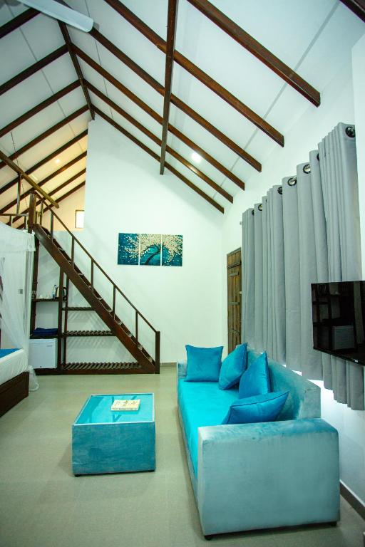 Ella Blue Heaven - 10