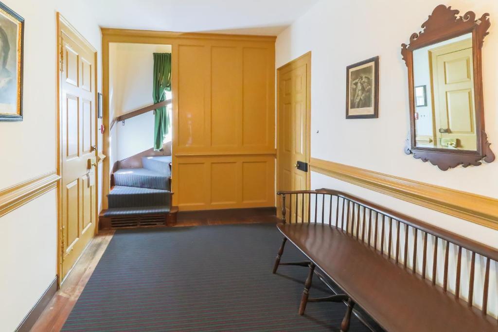 Colonial Houses, an official Colonial Williamsburg Hotel photo