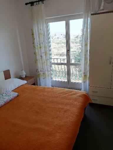 Postel nebo postele na pokoji v ubytování Holiday home in Starigrad-Paklenica 6797