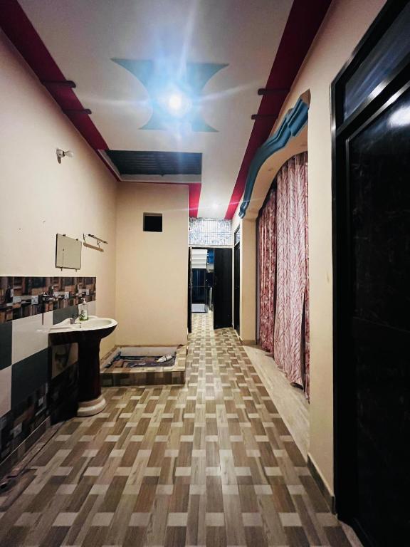 Fotografie z fotogalerie ubytování Shree Shyam Palace HOMESTAY near RamJanmbhoomi v destinaci Ayodhya