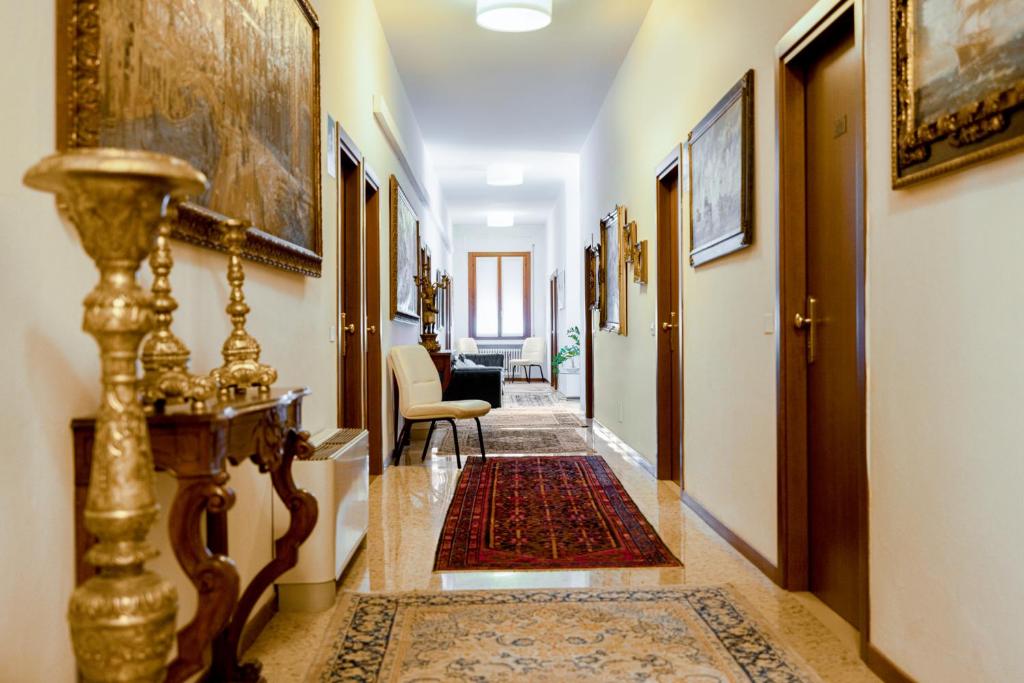 Posedenie v ubytovaní Locanda Al Santuario