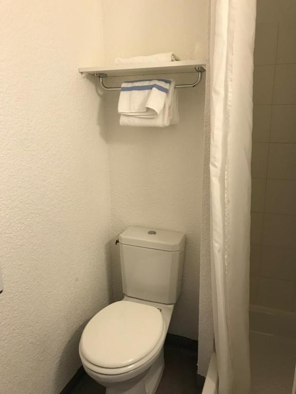 Koupelna v ubytování Brit Hotel Essentiel Deltour Mende
