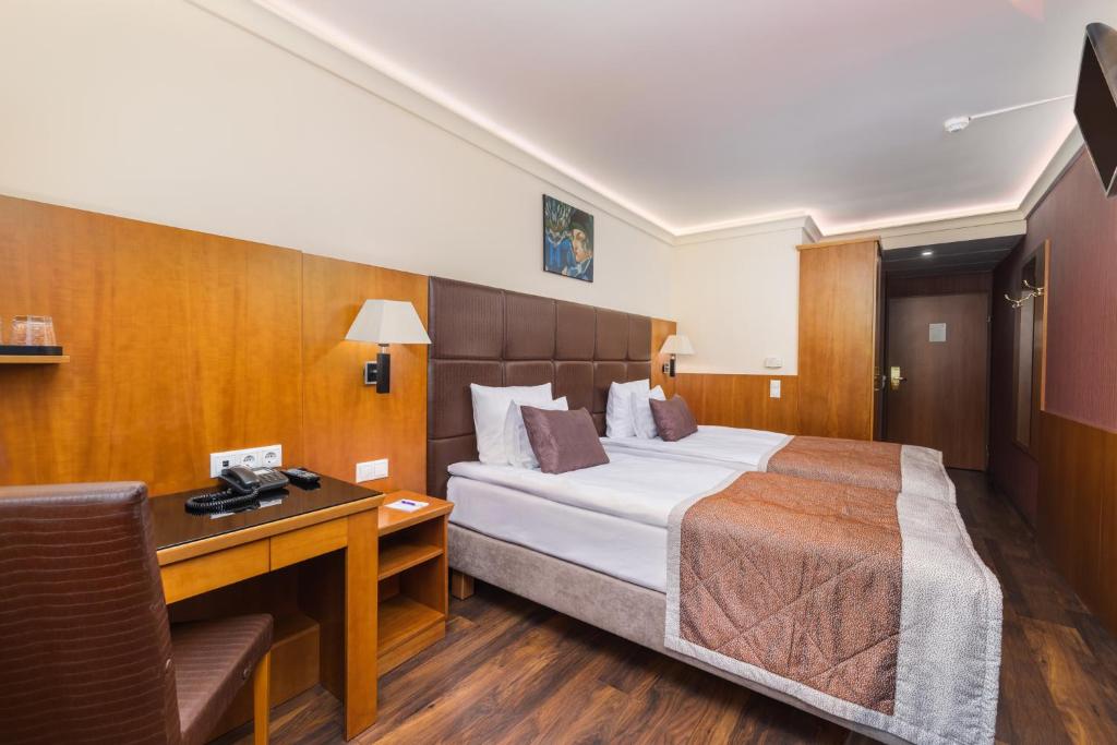 Carlton Hotel Buda Castle - Resim 34