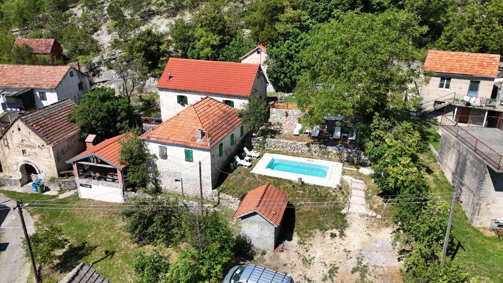 Bazén v ubytování Agroturizam Podastrana nebo v jeho okolí