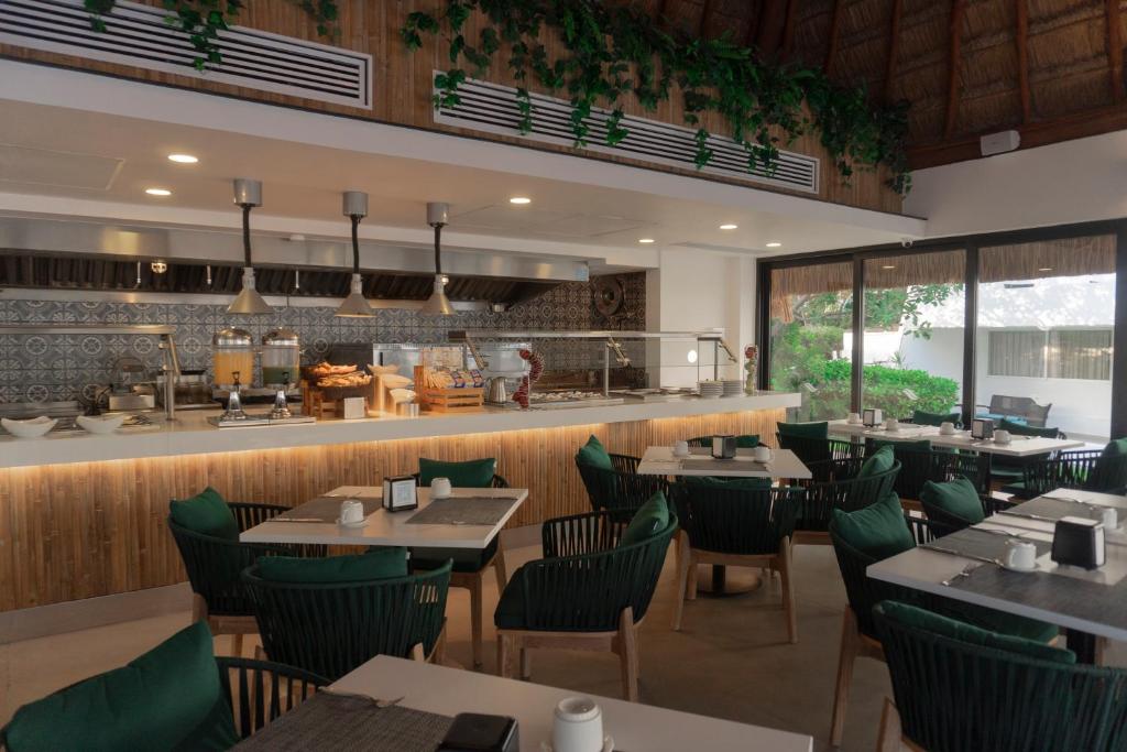 Restaurace v ubytování Cancun Bay All Inclusive Hotel